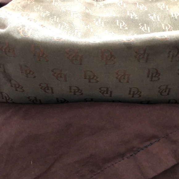 Dooney Bourke - Picture 2 of 5